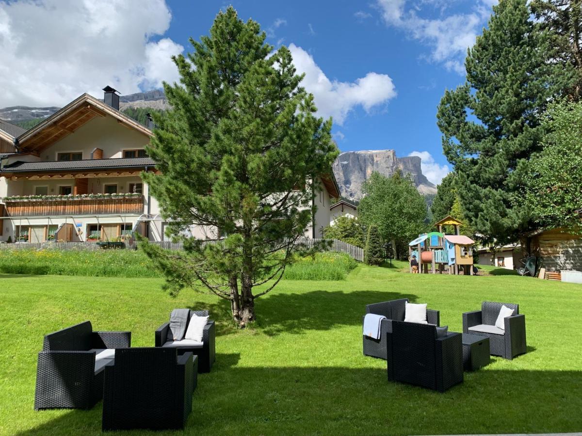 Apartments La Vara Corvara Exteriér fotografie